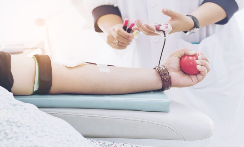 هل التبرع بالدم يفسد الصيام